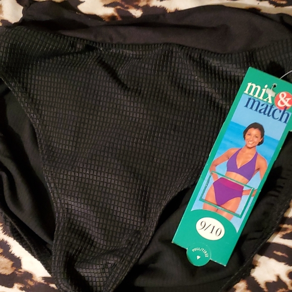 Swimsuit black 2 piece - Picture 3 of 9